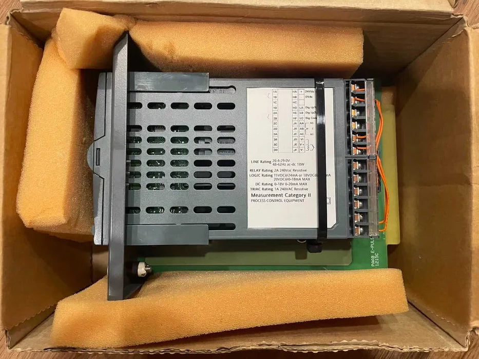 Controlador de temperatura de proceso Eurotherm 2408 E-PULS | PAAB Suecia | 24–240 V CA