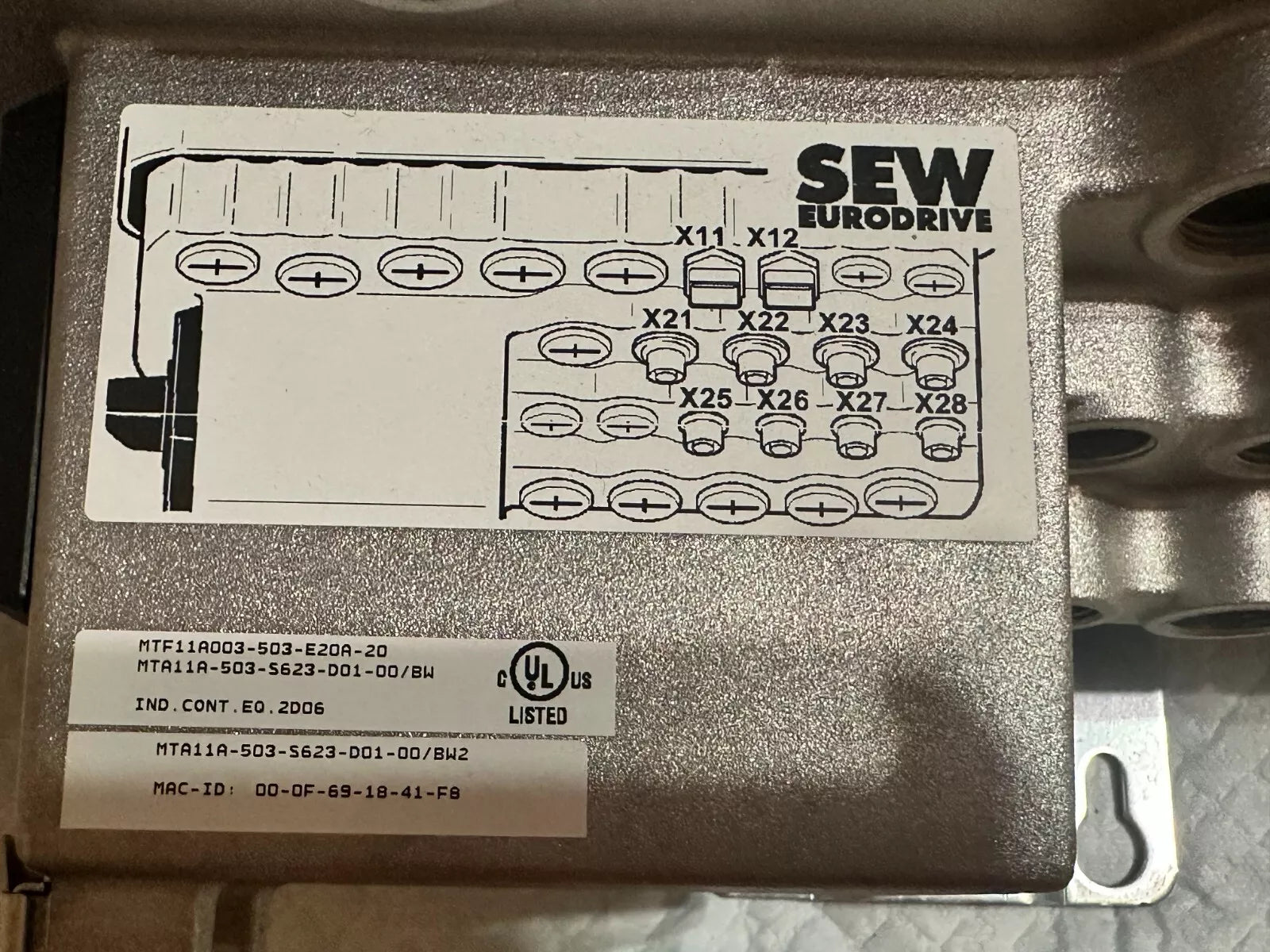 SEW-EURODRIVE MOVIFIT® FC MTF11A003-503-E20A-20 | MTF11A007-503-E20A-20 Decentralized Drive 0.75 kW | MTA11A Module