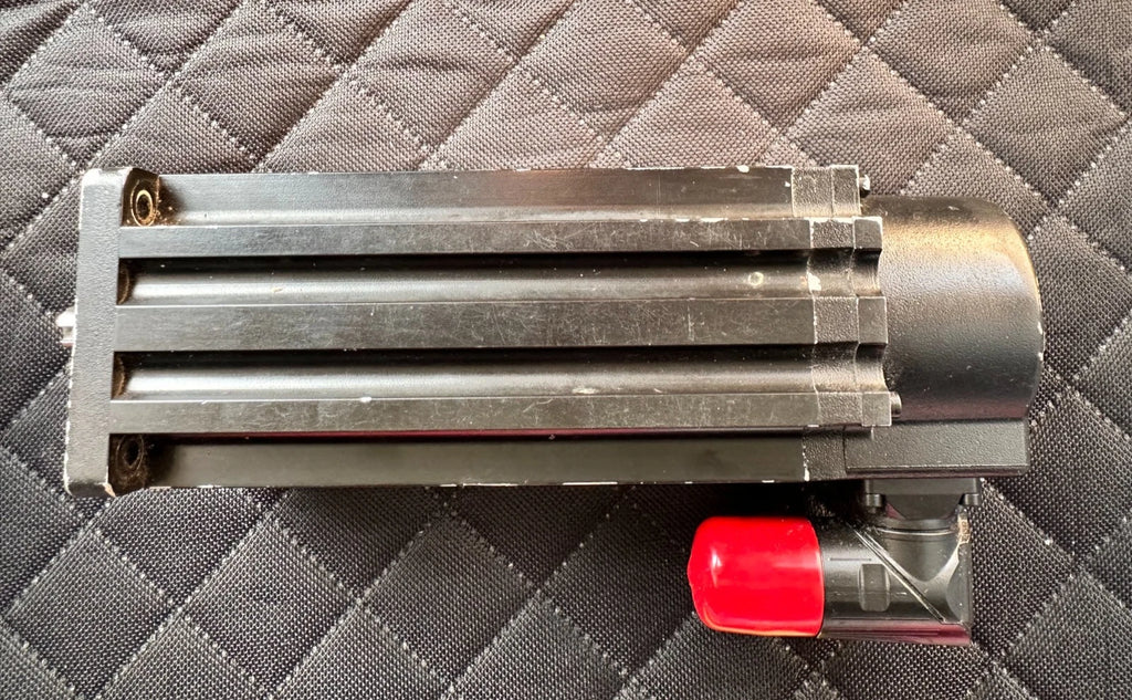 Allen-Bradley Kinetix VP Servo Motor VPL-B0753M-PJ14AA,Ser.A 0.82 kW, 480V, 8000 RPM