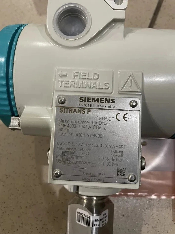 Siemens SITRANS P 7MF4033-1DA10-1PB6-Z Pressure Transmitter 0–16 bar HART