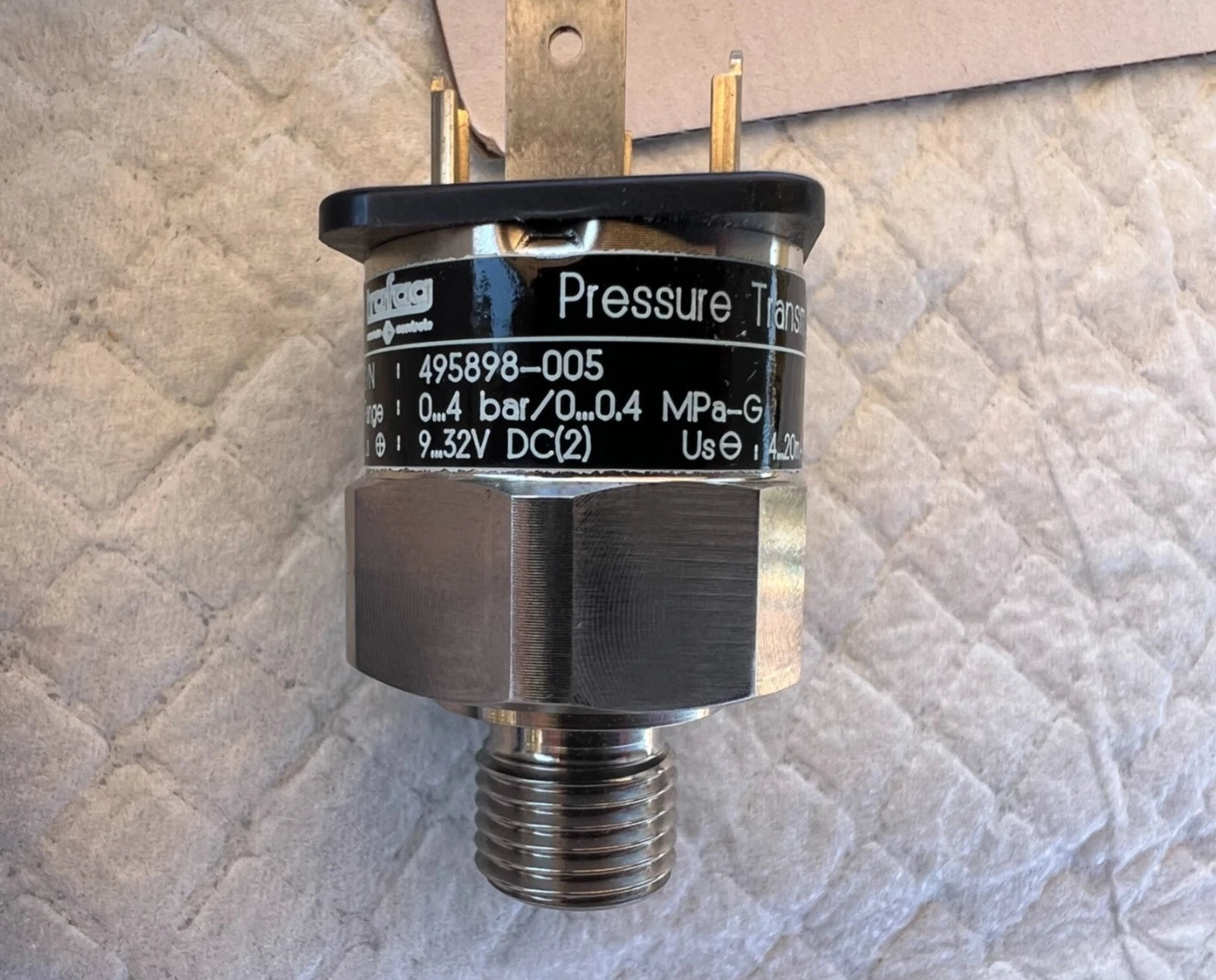 TRAFAG EPN4.0A 8298.76.2517 Pressure Transmitter 0...4 bar 9...32V DC