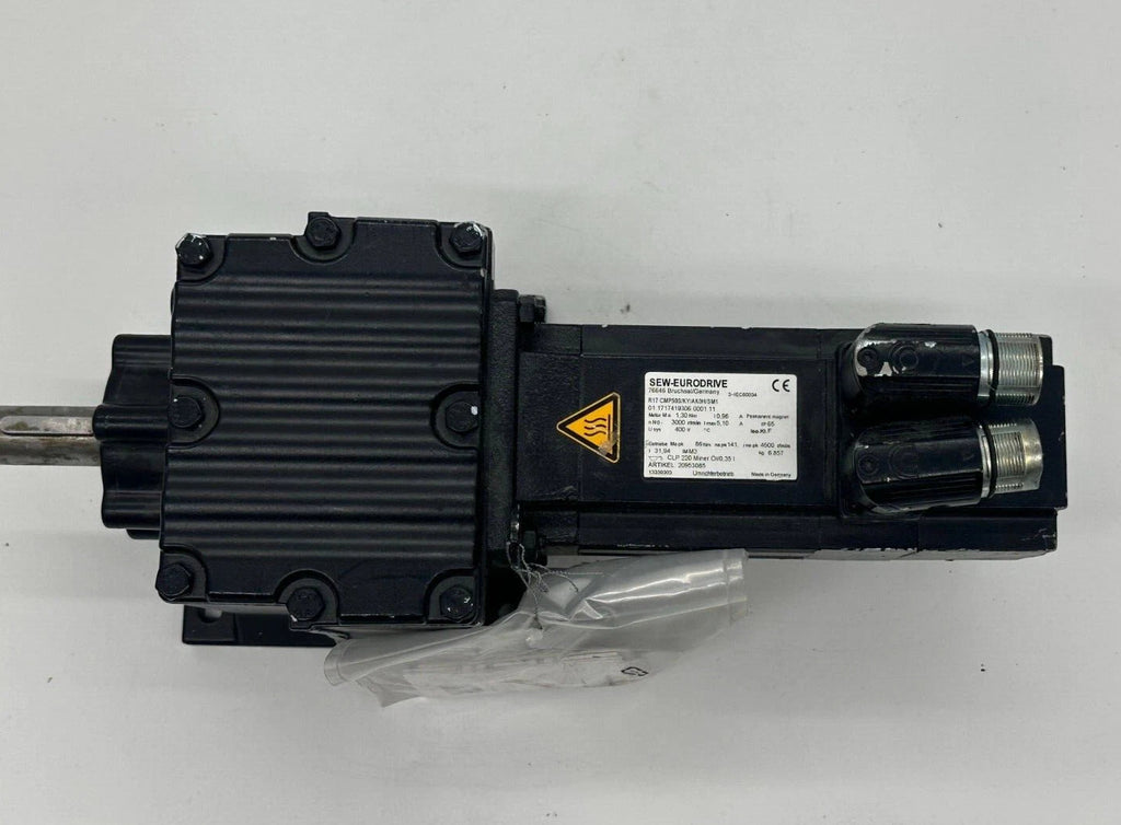 SEW‑EURODRIVE R17 CMP50S/KY/AK0H/SM1 Servo Gearmotor i=31.94 IP65 400V