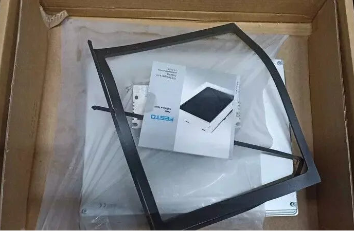 Panel de operador HMI Festo FED-2000 – 24 V CC – N.º de mat. 543444 – Pantalla táctil industrial