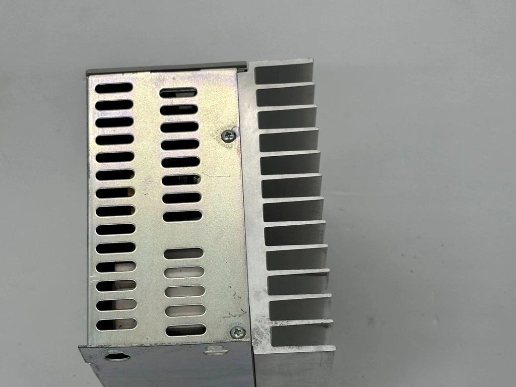 Allen Bradley 1398-DDM-019X, Variador, Ultra 100, 120/240 V CA, Rev. B V1.60