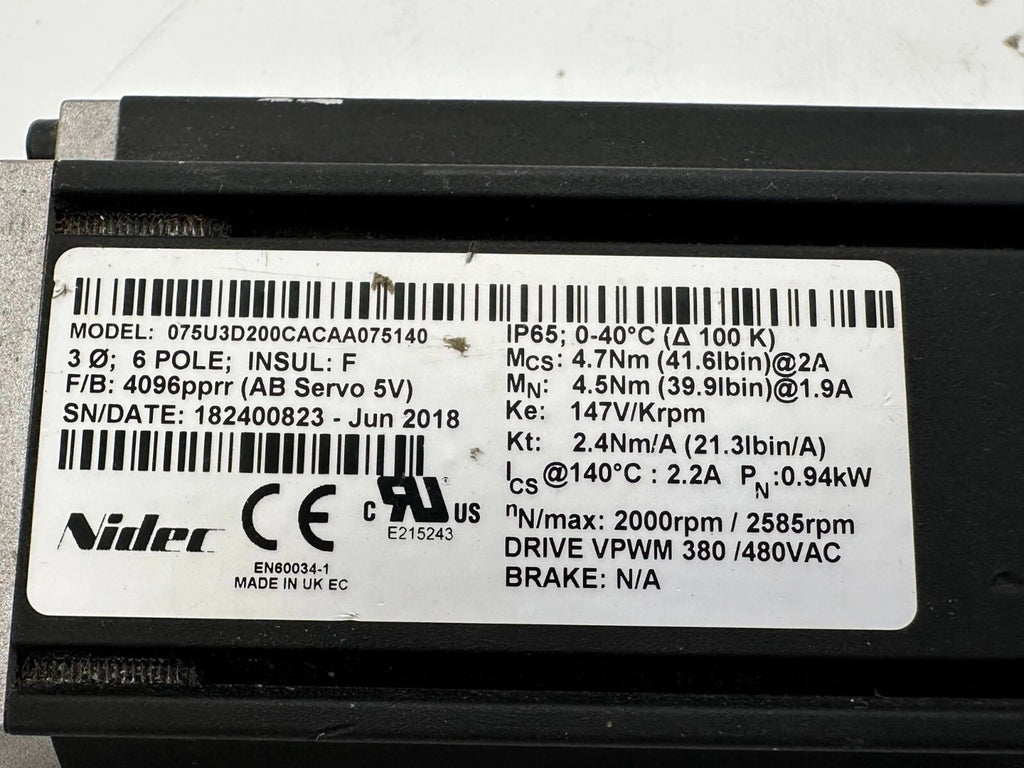CONTROL TECHNIQUES Nidec 075U3D200CACAA075140 0,94 kW Servomotor + Kabel