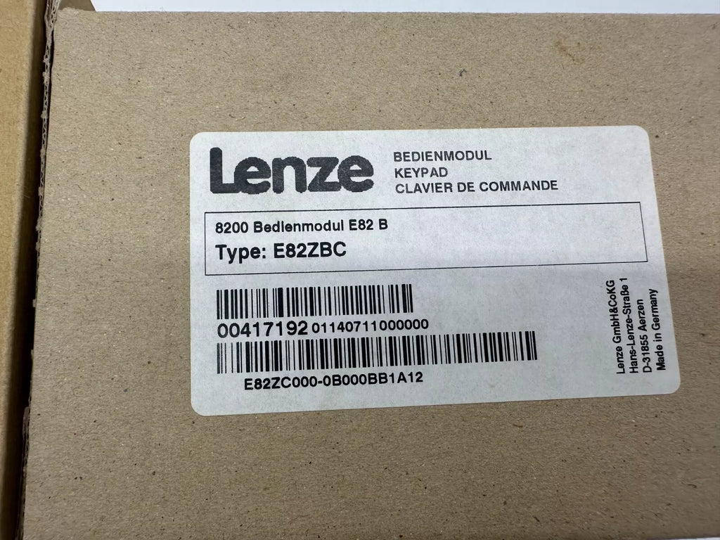 Lenze 8200 Vektor-Frequenzumrichter E82EV152K4B | 1,5 kW | 3-phasiger 400-V-Frequenzumrichter + E82ZAFSC Modul STANDARD + E82ZBC Tastatur