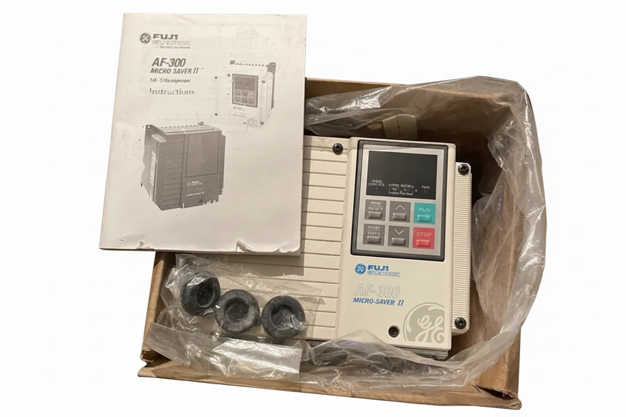 Fuji Electric AF-300MS II 6KMS243002X4A1 Variador de frecuencia (VFD) de 2 HP, 380-480 V, trifásico, Micro-Saver II