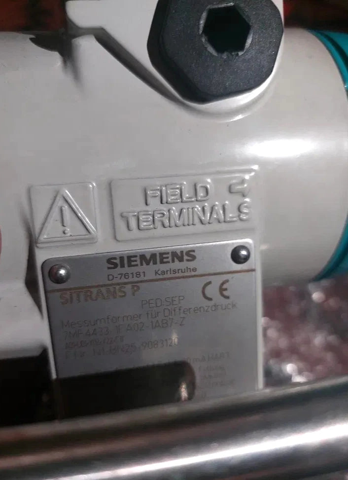 Siemens SITRANS P DS III 7MF4433-1FA02-1AB7-Z Differenzdrucktransmitter – 4–20 mA HART – PN160