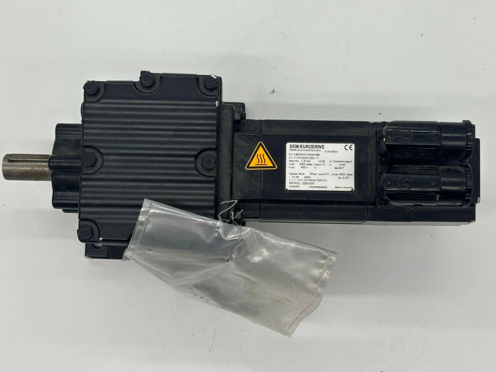 SEW-EURODRIVE R17 CMP50S/KY/AK0H/SM1 Servogetriebemotor i=31,94 IP65 400V