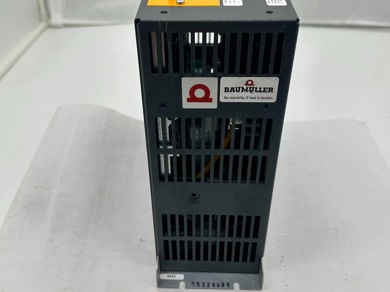 Servoaccionamiento Baumüller BUM60 BUM60-VC-OC-0036 + Módulo de potencia BUM60-03/06-54-B-001 | 3×400–480 V