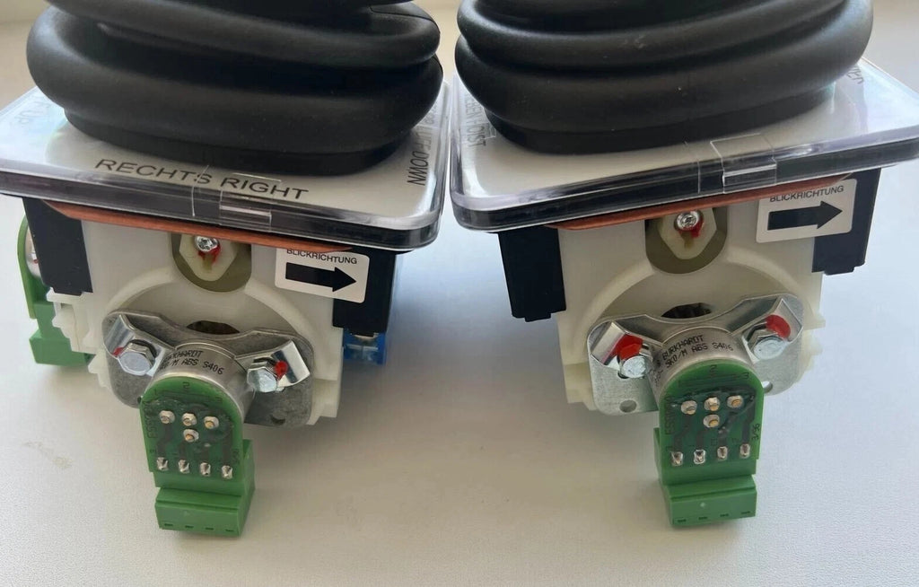 NMF Deckkran-Joystick-Steuerungsset (rechts & links) – Schiffskranbedienungssteuerung
