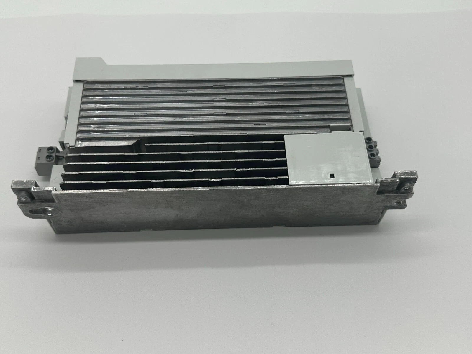 Lenze i510 Frequenzumrichter I51AE215B1001000S – 1,5 kW, 230–240 V, Hochleistungsausführung