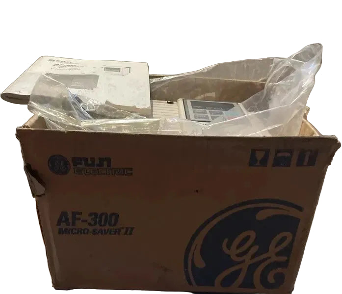 Fuji Electric AF-300MS II 6KMS243002X4A1 Variador de frecuencia (VFD) de 2 HP, 380-480 V, trifásico, Micro-Saver II