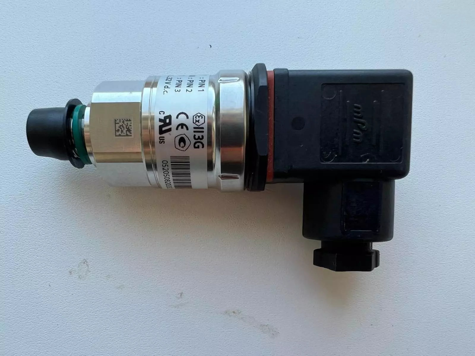 Transmisor de presión Danfoss MBS 3250 060G1733 | 0–400 bar | 0–10 VCC | 24 VCC