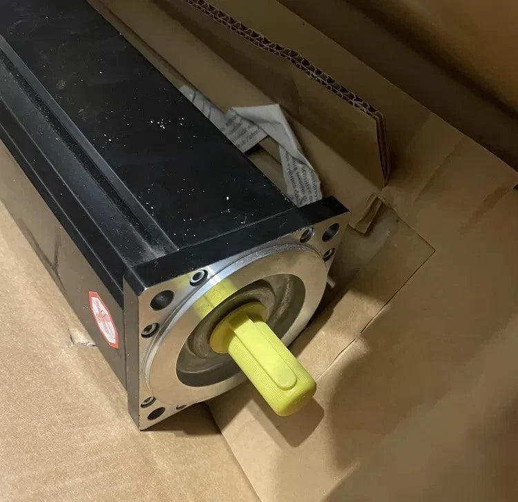 Servomotor ELAU SM 100-40-080-P1-45-S1-B0 N.º de artículo 19203403-503 8 Nm 400 V IP65