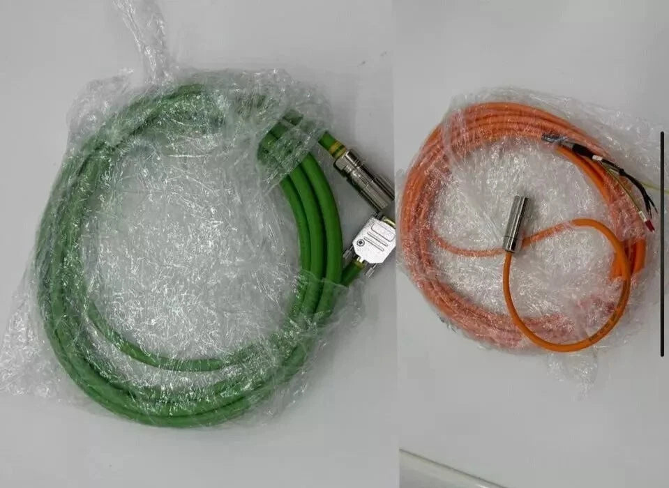 TÉCNICAS DE CONTROL Nidec 075U3D200CACAA075140 Servomotor 0,94kW + cables