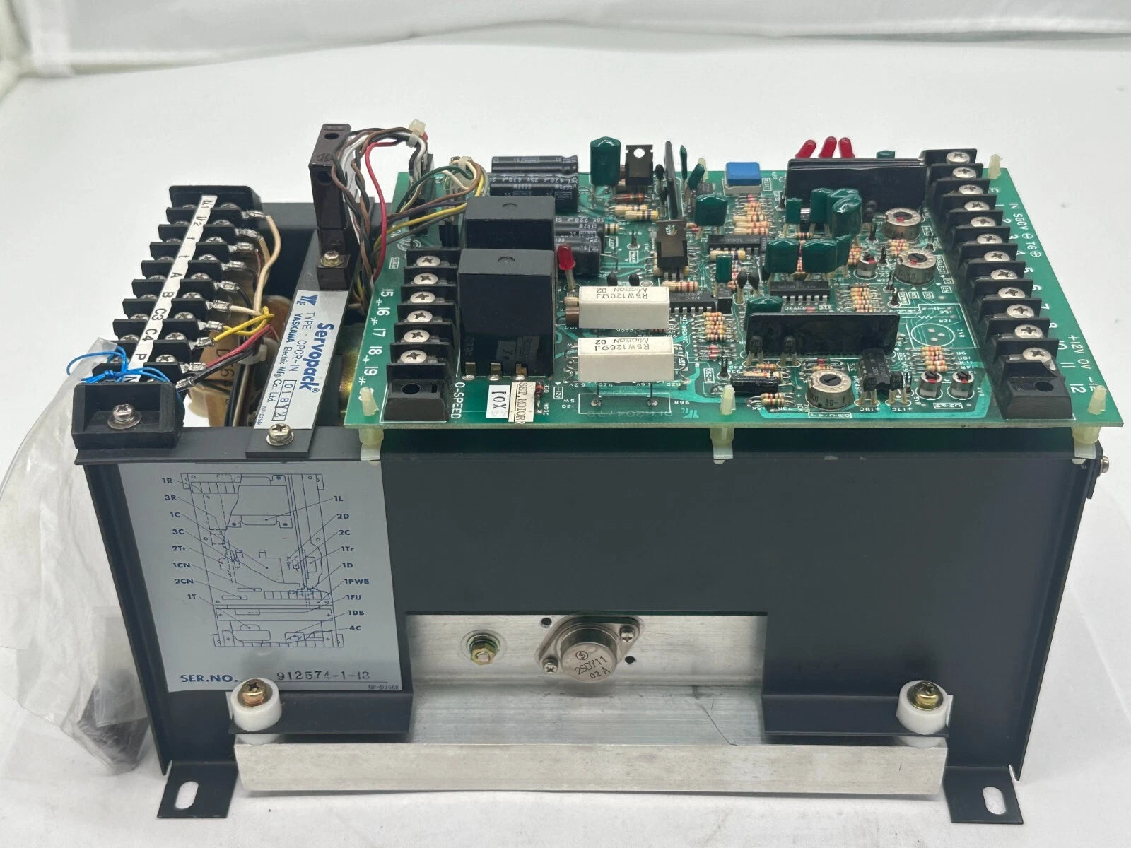 YASKAWA CPCR-IN 01BY2 SERVOPACK