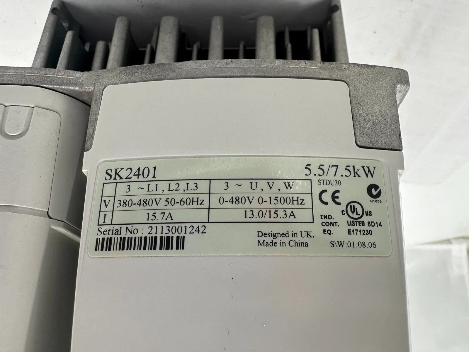 Variador de frecuencia de CA SK2401 de Emerson Control Techniques, 5,5–7,5 kW, 380–480 V, trifásico